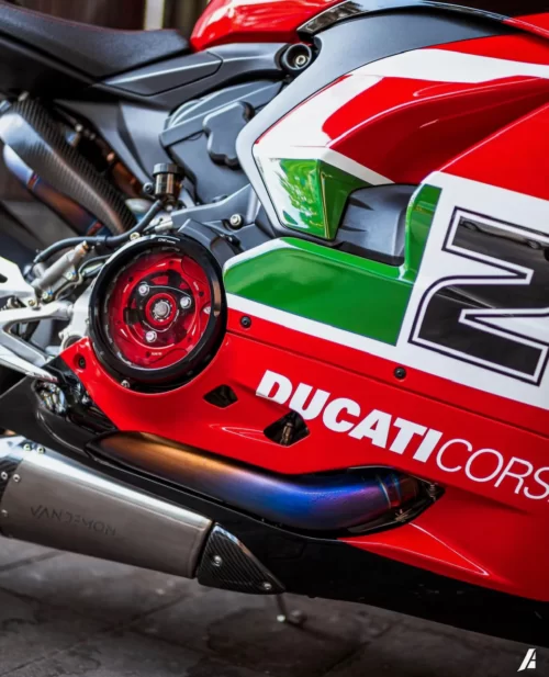 Ducati panigale deals v2 aftermarket exhaust